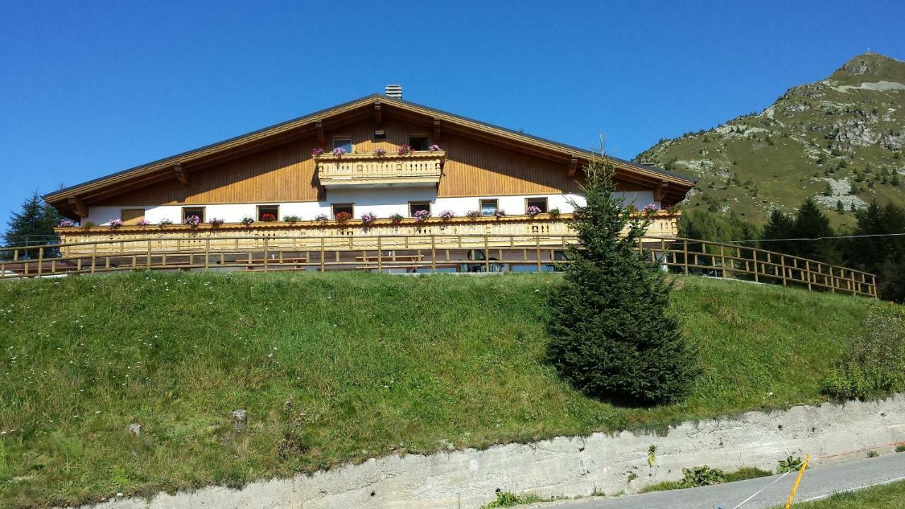 Belvedere Mountain Experience Hotel Monno Exterior photo
